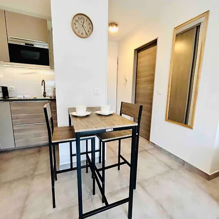 D'este - 2 People - Pool - 2 Min To